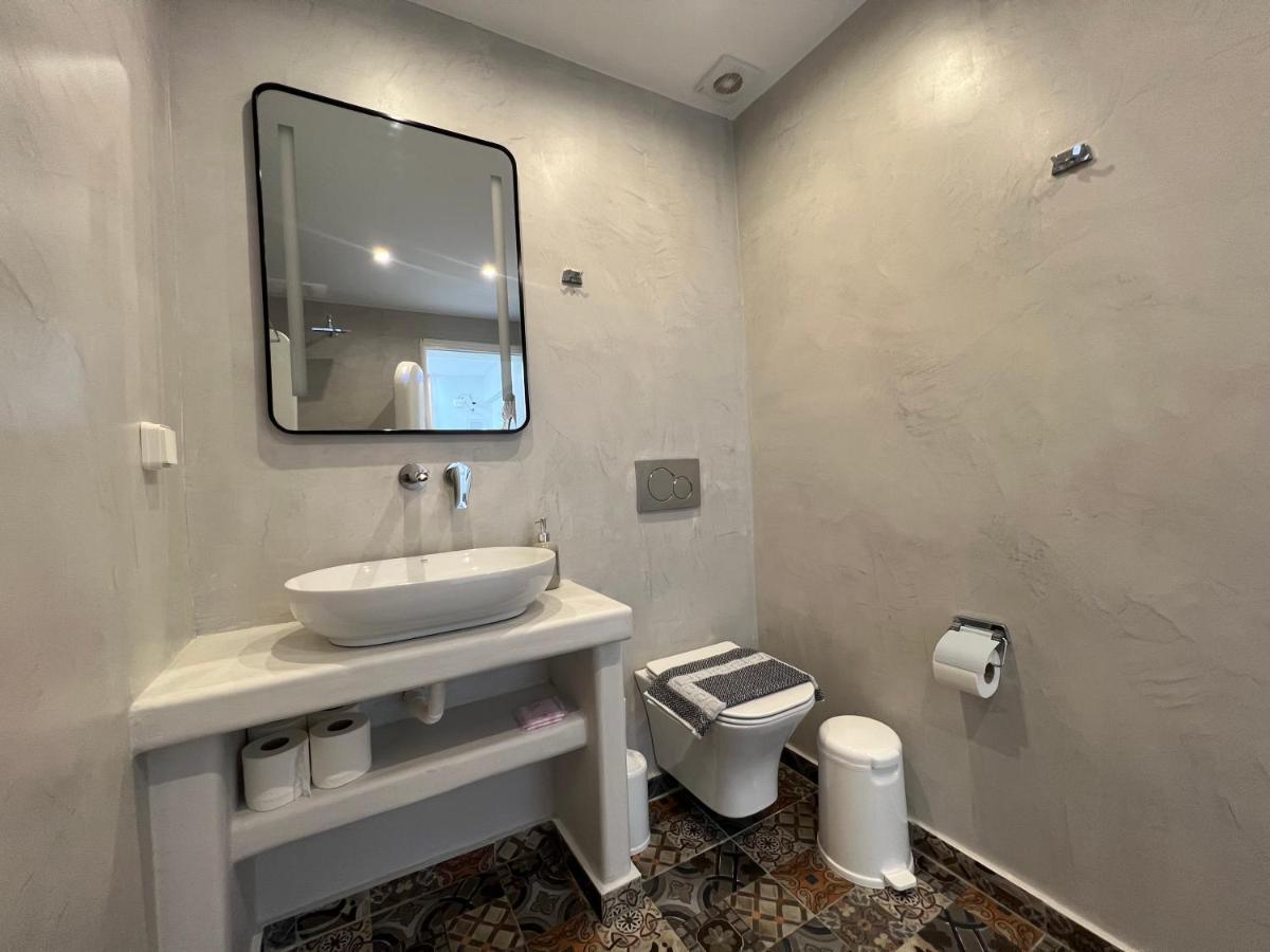 3 Bedroom House Included Free Car Rental Perissa  Exterior foto