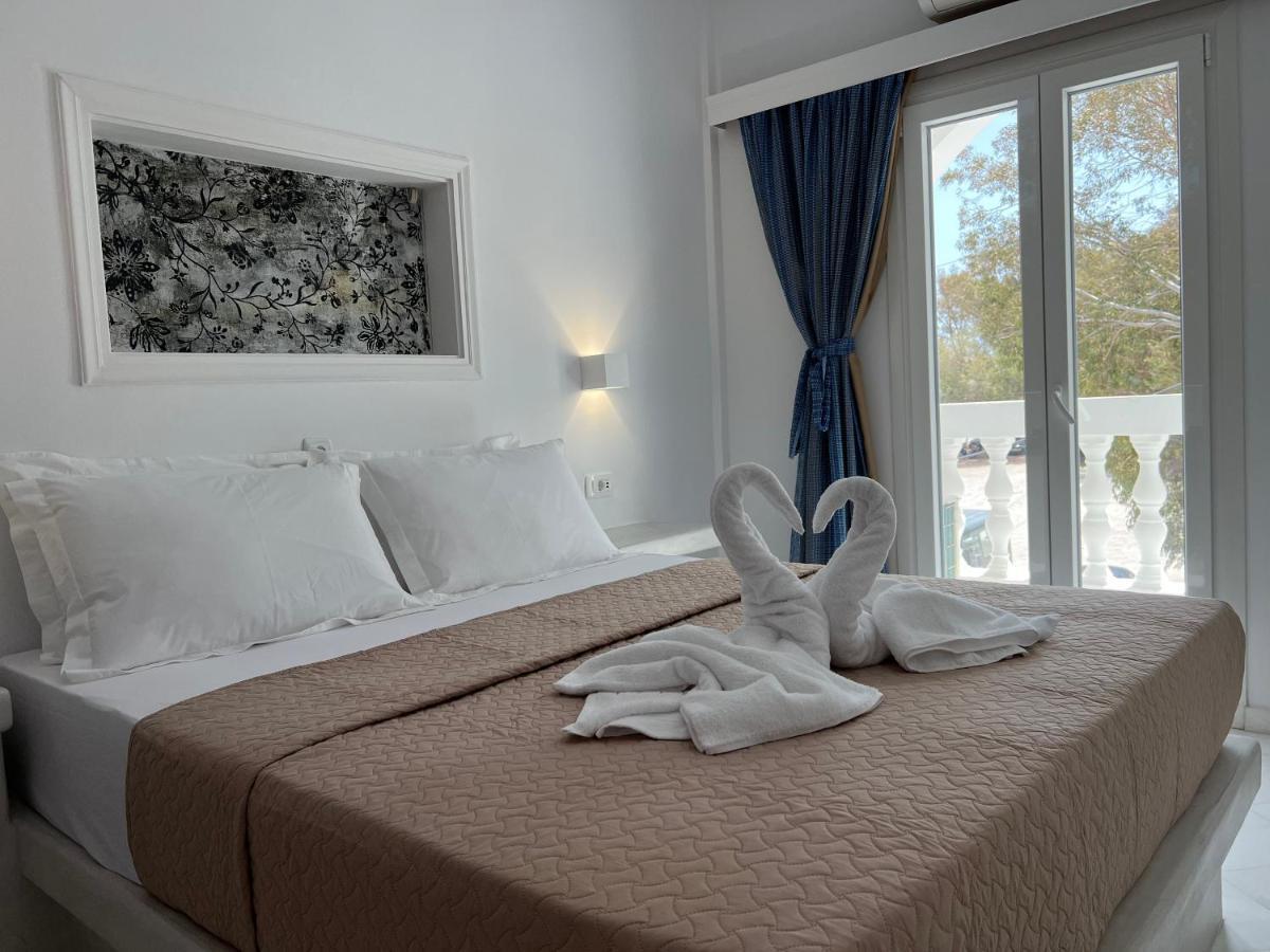 3 Bedroom House Included Free Car Rental Perissa  Exterior foto