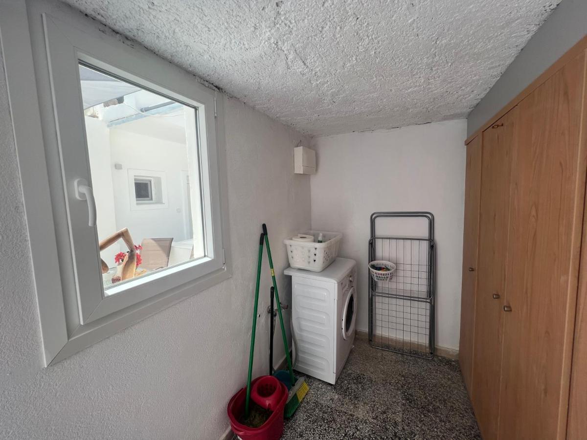 3 Bedroom House Included Free Car Rental Perissa  Exterior foto