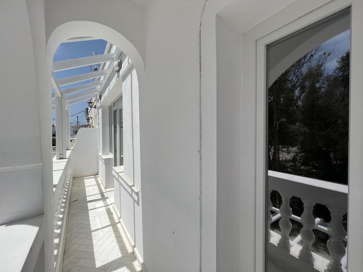 3 Bedroom House Included Free Car Rental Perissa  Exterior foto