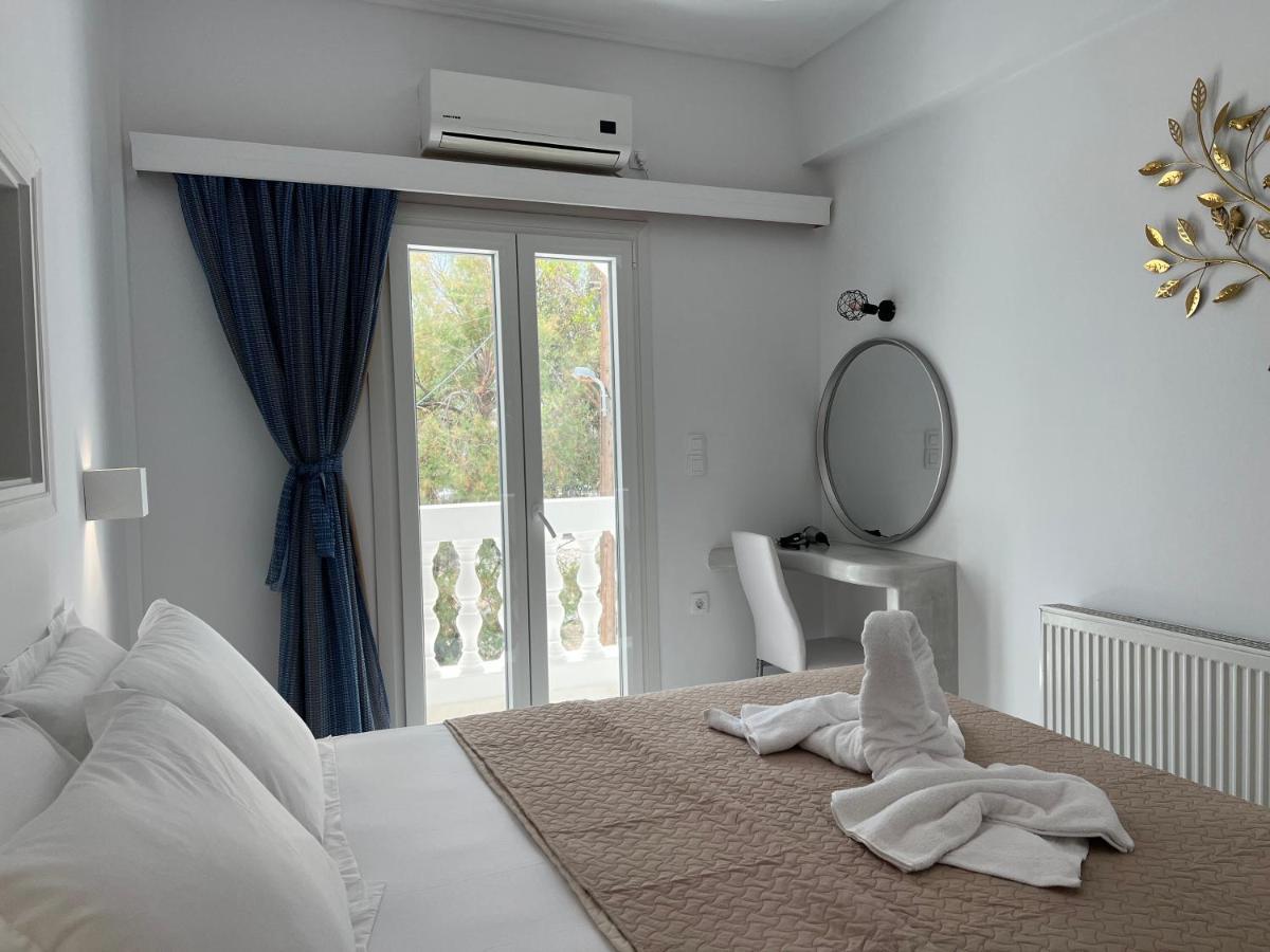 3 Bedroom House Included Free Car Rental Perissa  Exterior foto
