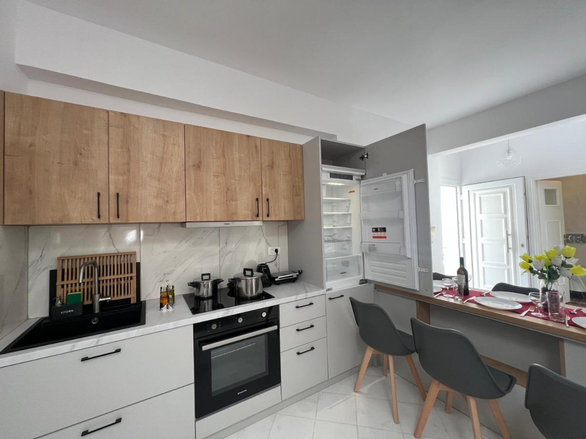 3 Bedroom House Included Free Car Rental Perissa  Exterior foto